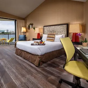 Maya Hotel